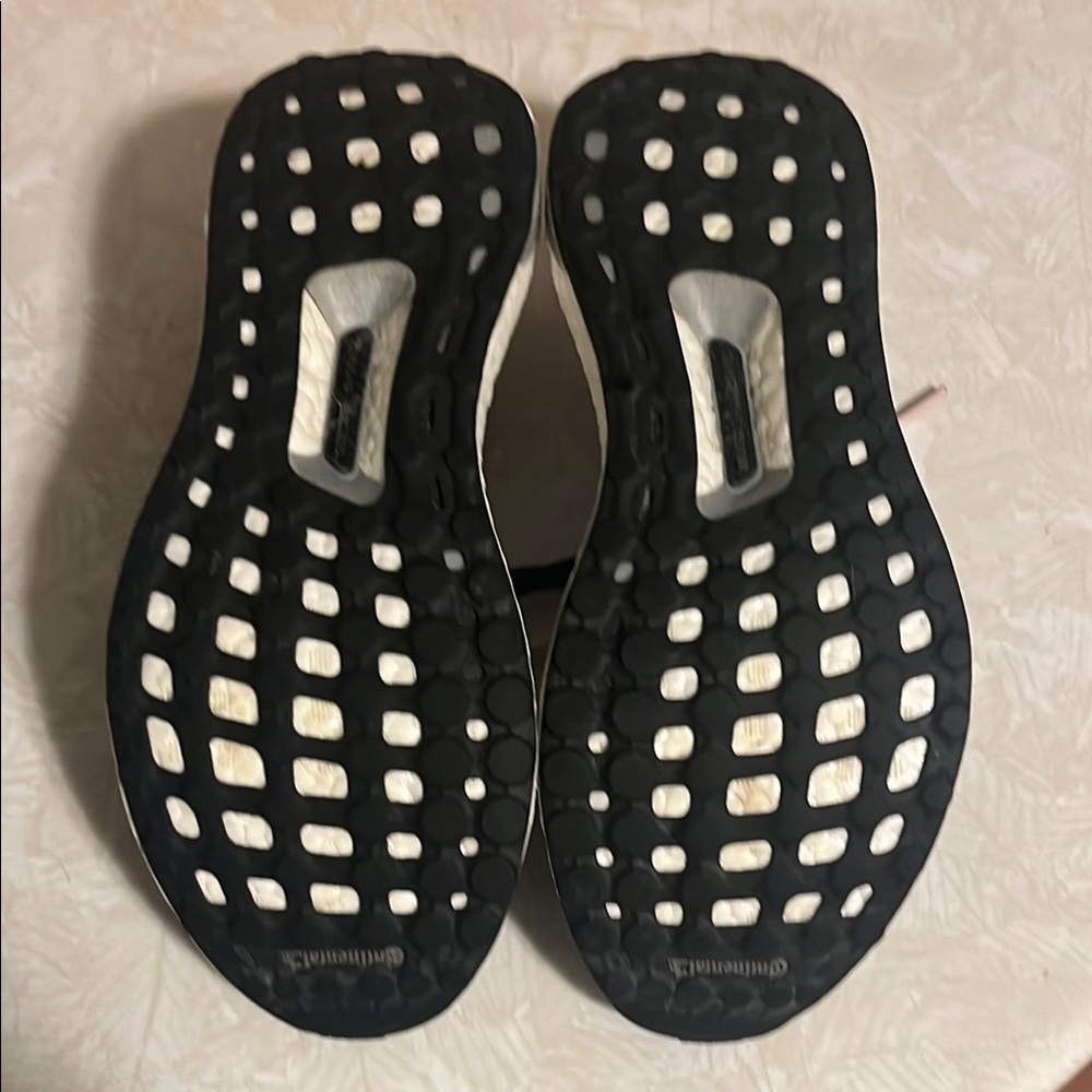 adidas Women's Blue Athletic Shoes - Picture 2 of 3